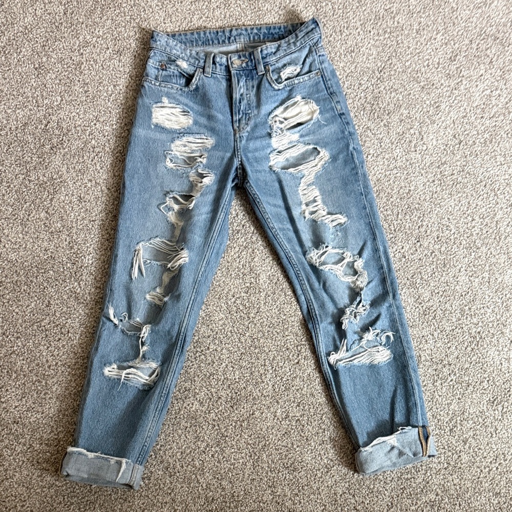 H&M Light Blue Distressed Boyfriend Jeans